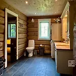 בית נופש Large Log At With Sauna, Fireplace And Panoramic View
