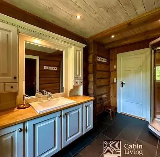 Ferienhaus Large Log At With Sauna, Fireplace And Panoramic View *